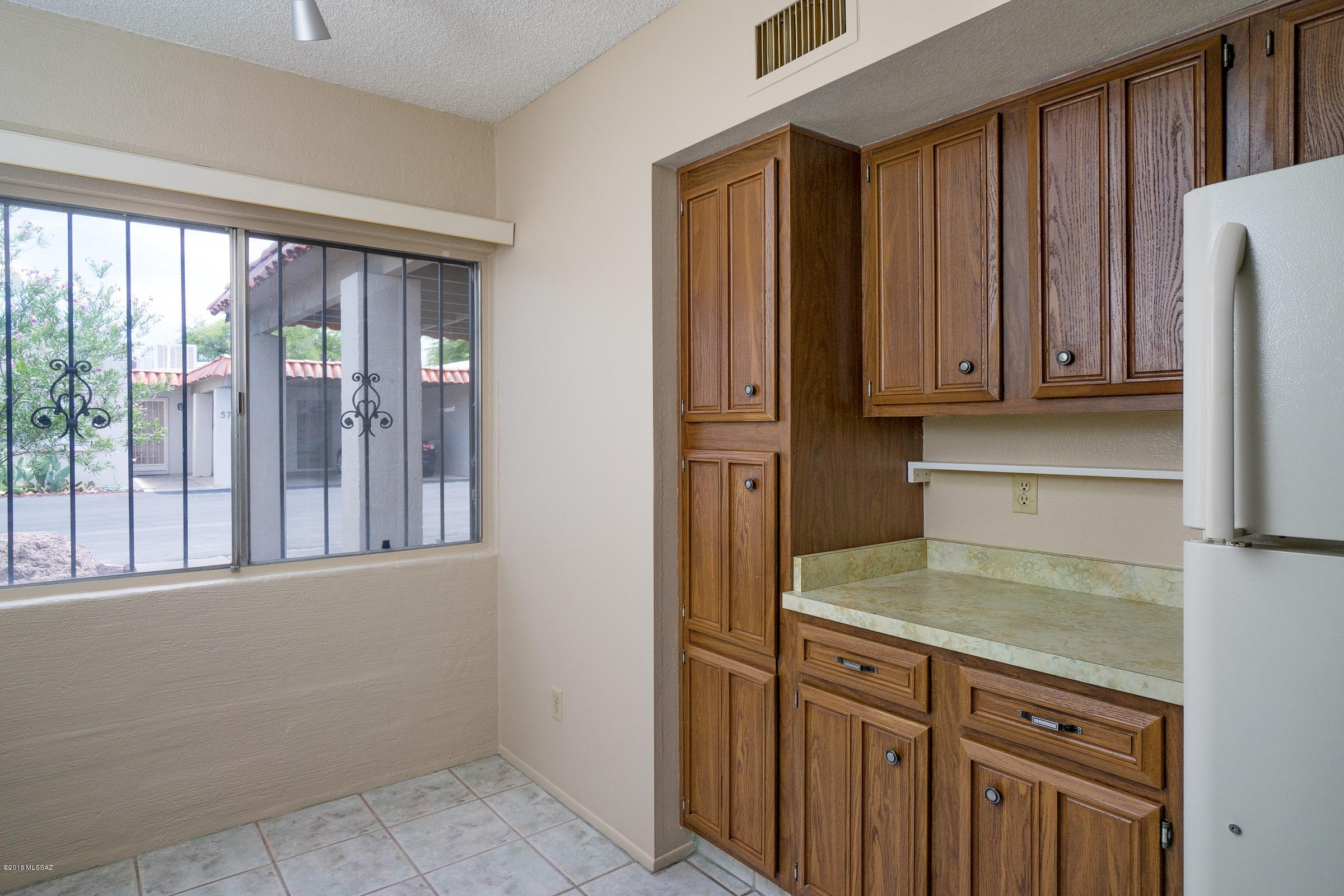 2525 East Prince Road, Unit 72 Tucson, AZ 85716 - Photo 5 of 21