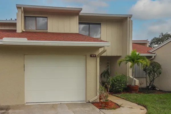 $307,000 | 1679 Southwest Crossing Circle, Palm City, FL 34990