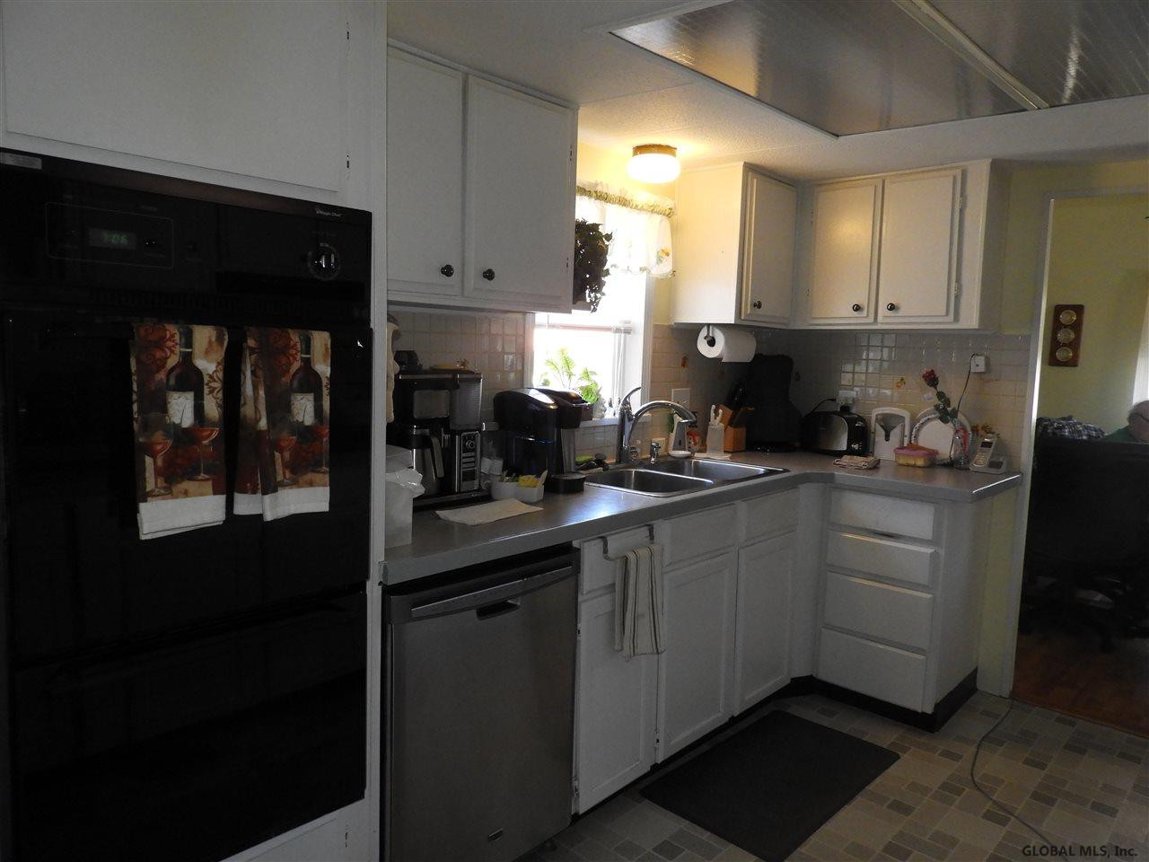 184 Finley Road Ballston Spa, NY 12020 - Photo 5 of 18 Photo 5