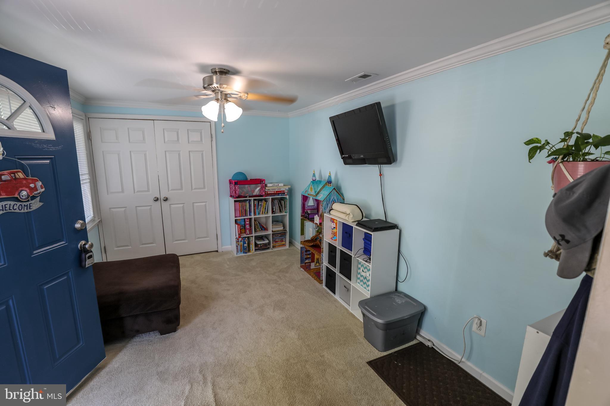 15300 Brandywine Road Brandywine, MD 20613 - Photo 13 of 26 family room off of kitchen