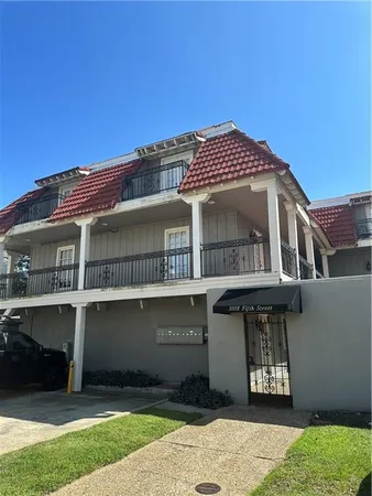 $1,600 | 3008 5th Street, Unit 20, Metairie, LA 70002