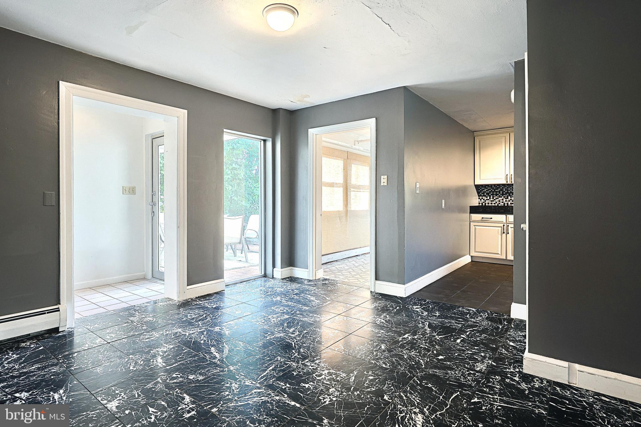 859 Rathton Road York, PA 17403 - Photo 8 of 47 Dining room