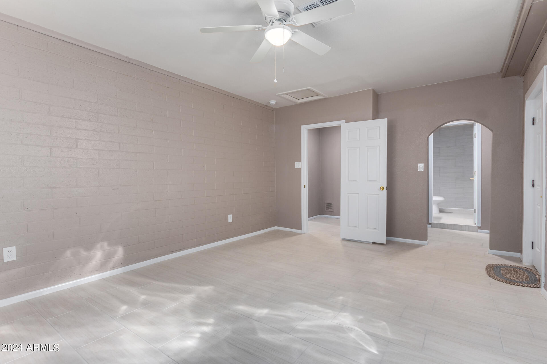 1501 West Vineyard Road Phoenix, AZ 85041 - Photo 20 of 41 0028-28 - Vineyard