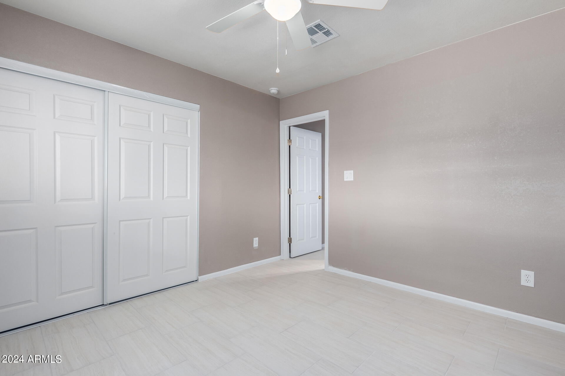 1501 West Vineyard Road Phoenix, AZ 85041 - Photo 29 of 41 0026-26 - Vineyard