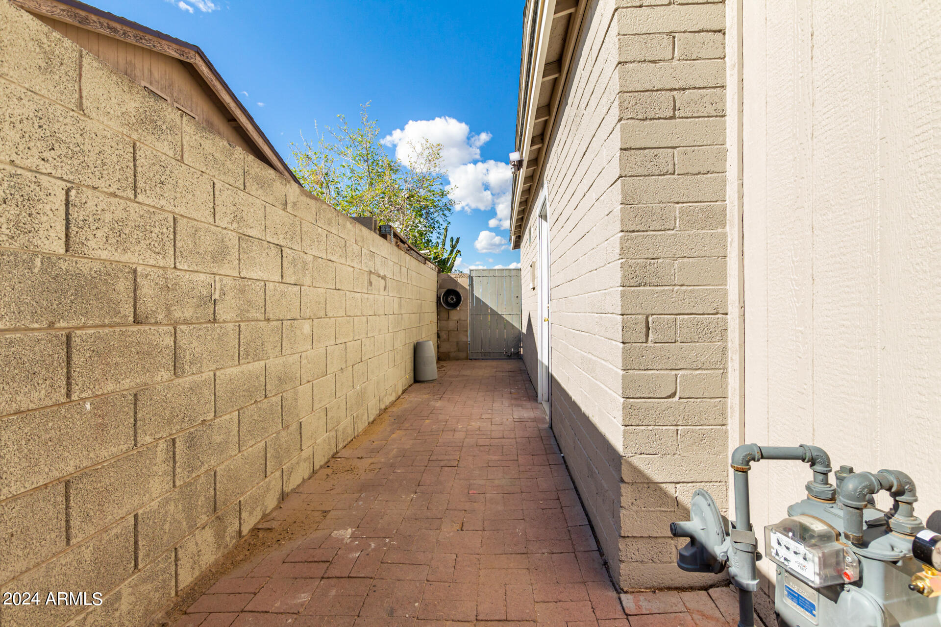 1501 West Vineyard Road Phoenix, AZ 85041 - Photo 32 of 41 0032-32 - Vineyard