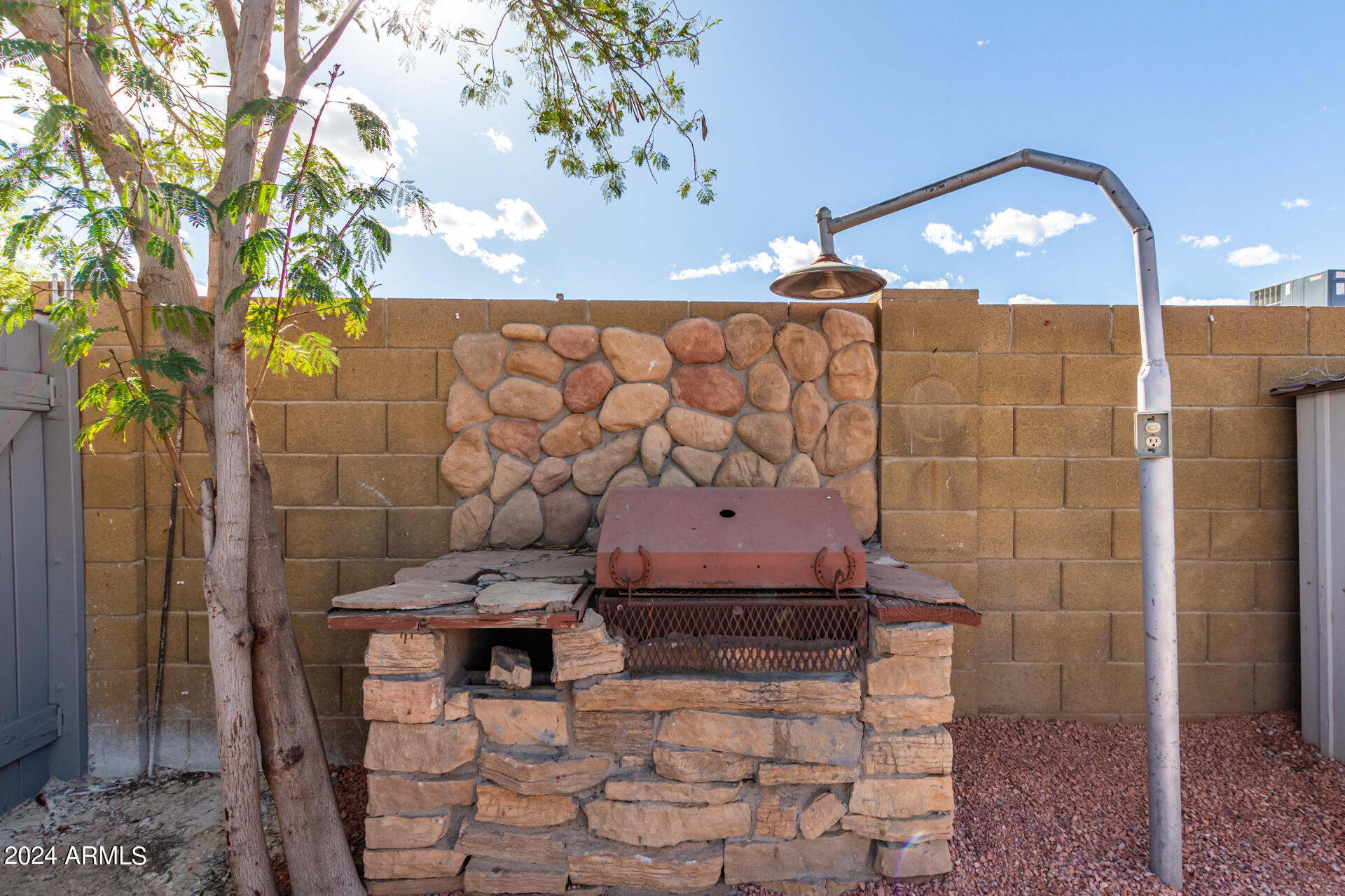 1501 West Vineyard Road Phoenix, AZ 85041 - Photo 36 of 41 0036-36 - Vineyard