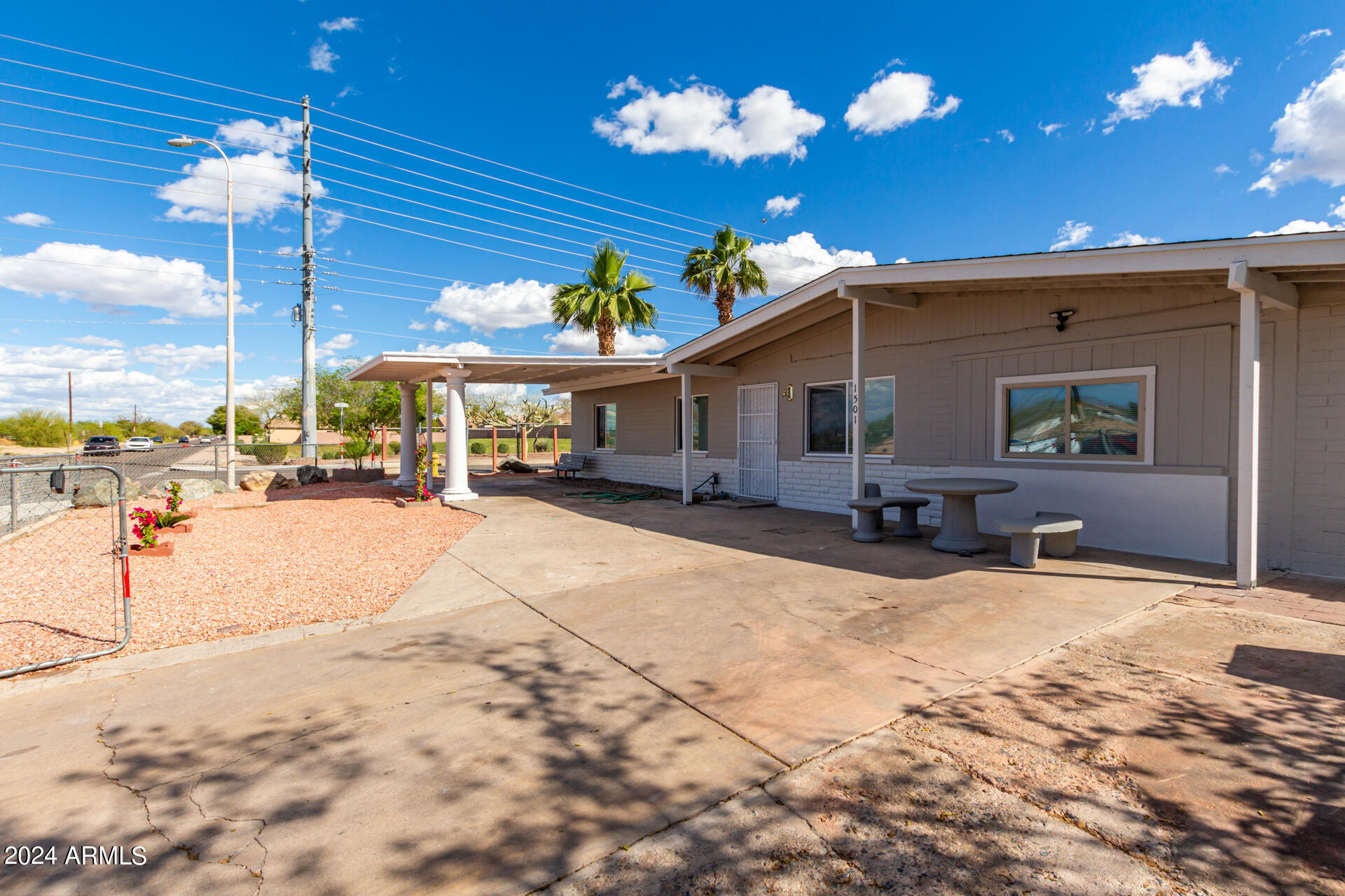 1501 West Vineyard Road Phoenix, AZ 85041 - Photo 9 of 41 0009-09 - Vineyard
