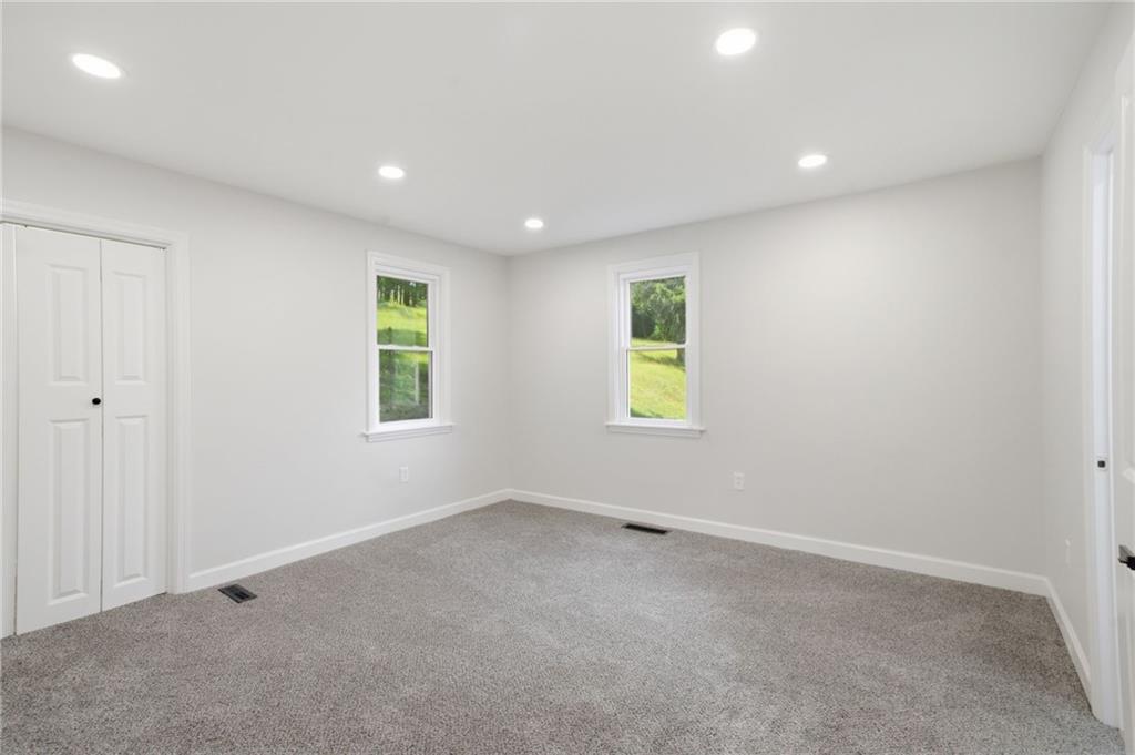 985 Blackhawk Road Beaver Falls, PA 15010 - Photo 8 of 31