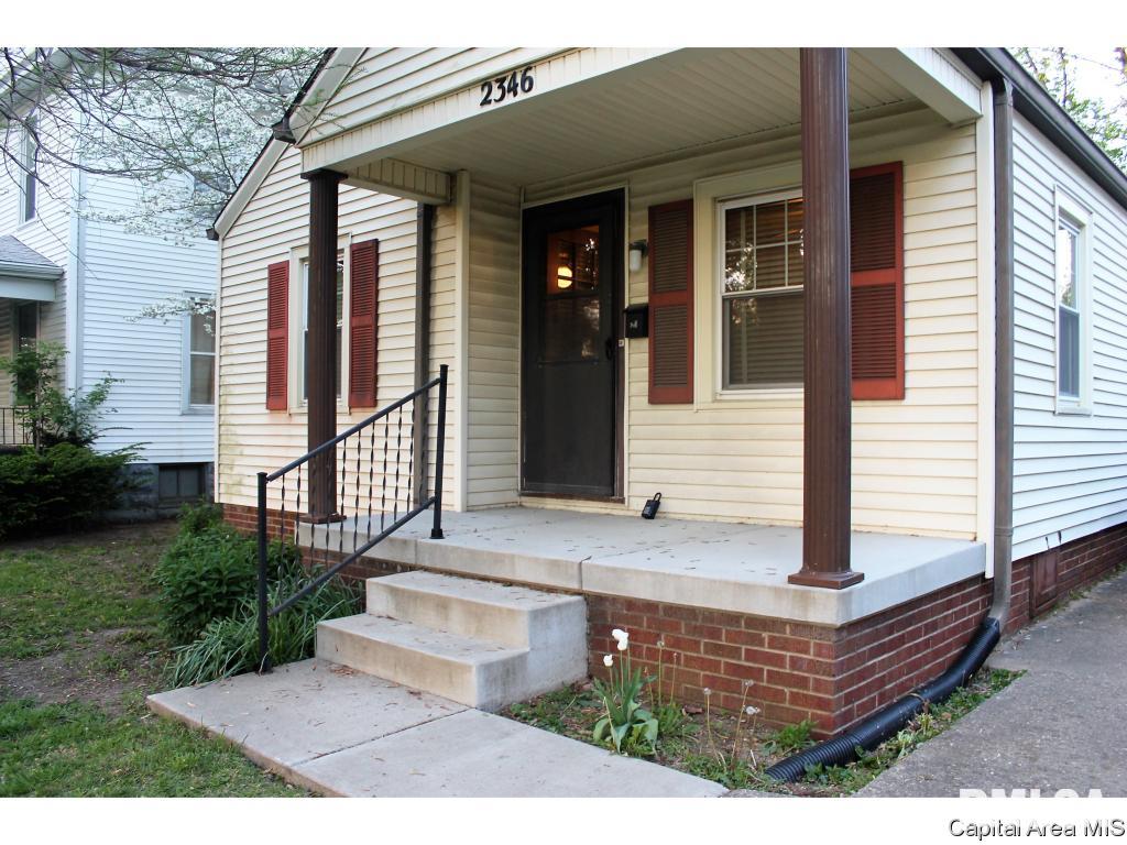 2346 South 9th Street Springfield, IL 62703 - Photo 2 of 16