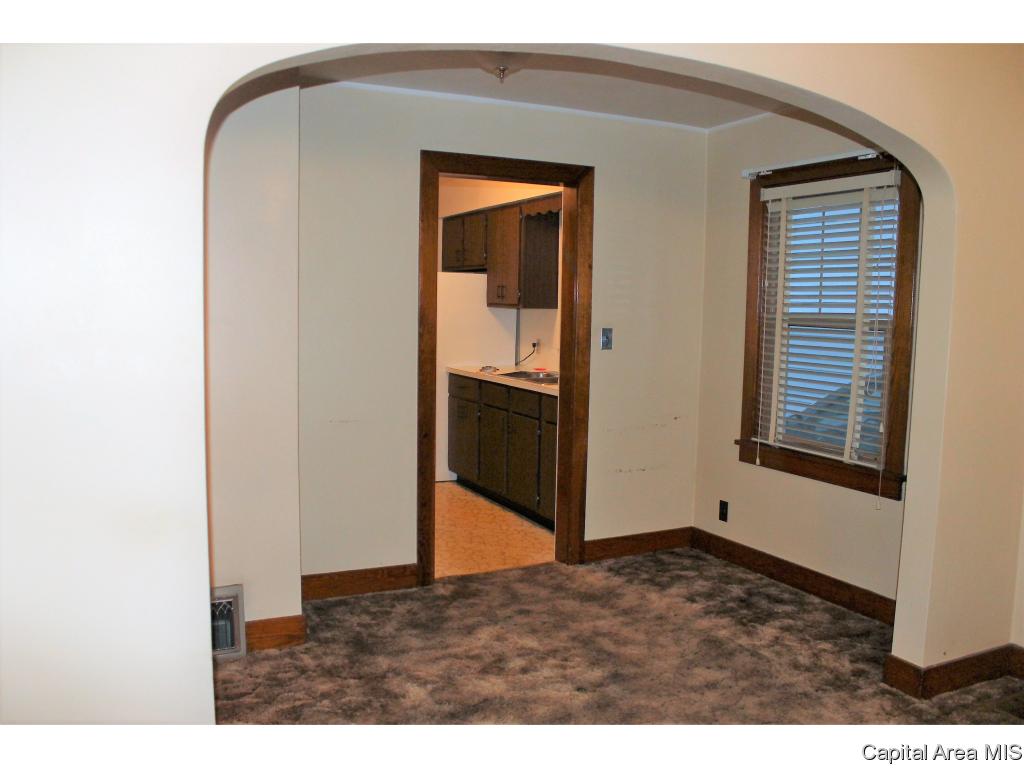 2346 South 9th Street Springfield, IL 62703 - Photo 4 of 16