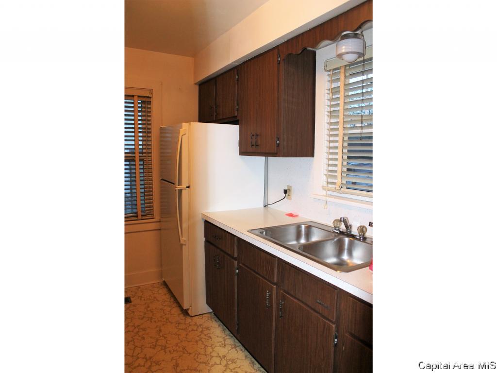 2346 South 9th Street Springfield, IL 62703 - Photo 8 of 16