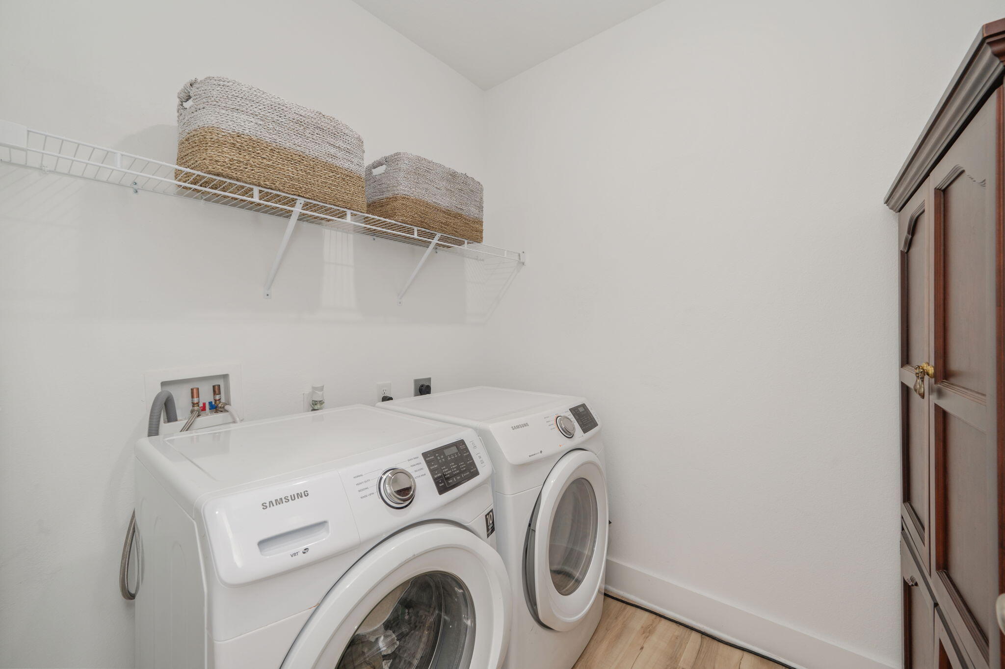 667 Red Fern Road Crestview, FL 32536 - Photo 33 of 42 a utility room with dryer and washer