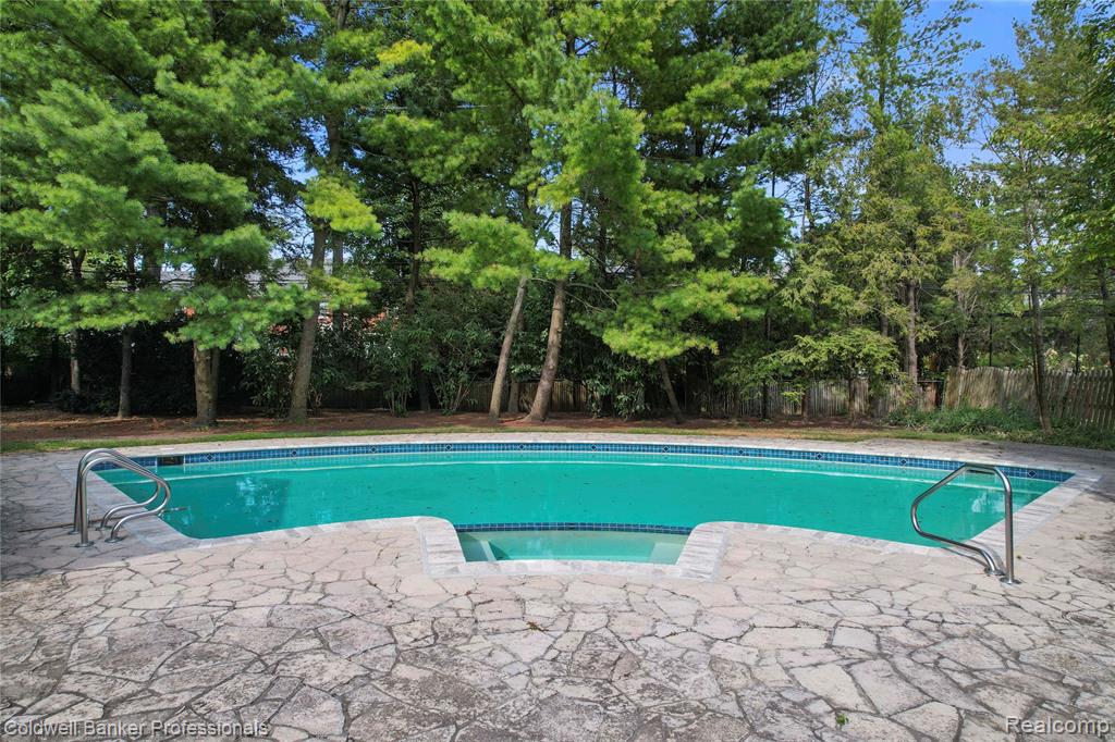 56 Oxford Road Grosse Pointe Shores, MI 48236 - Photo 5 of 64