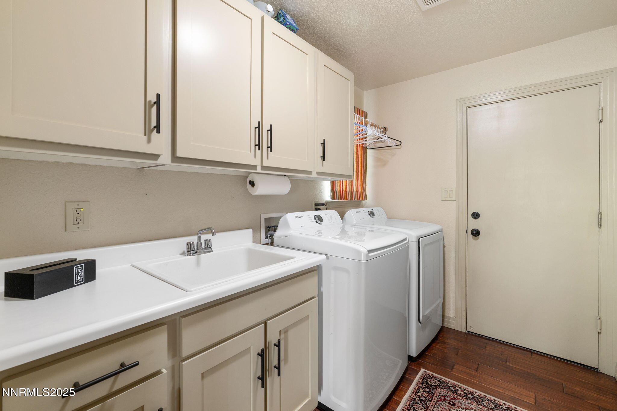 2255 Hogan Court Reno, NV 89523 - Photo 25 of 30 a view of bathroom with dual sinks