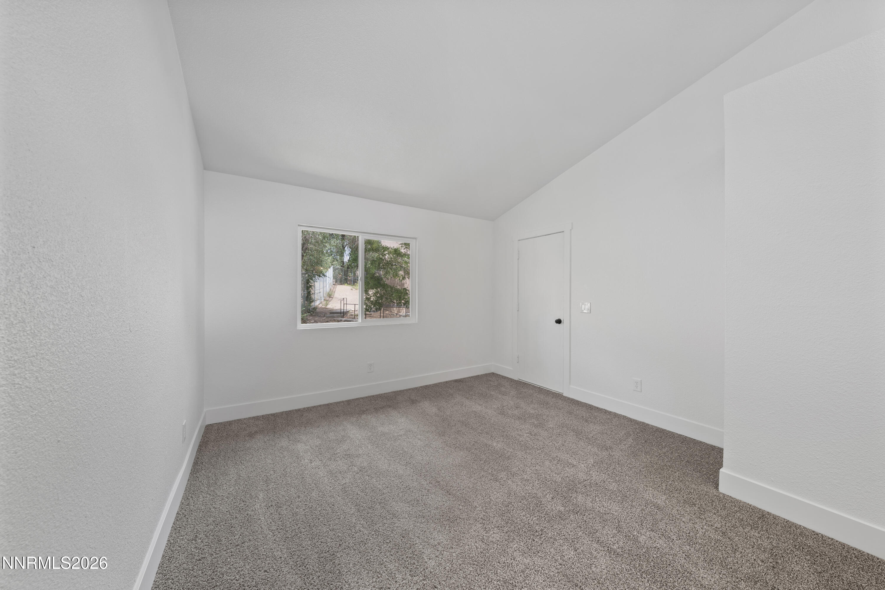2080 Highview Court, Unit 6 Reno, NV 89512 - Photo 35 of 40 A7V08473