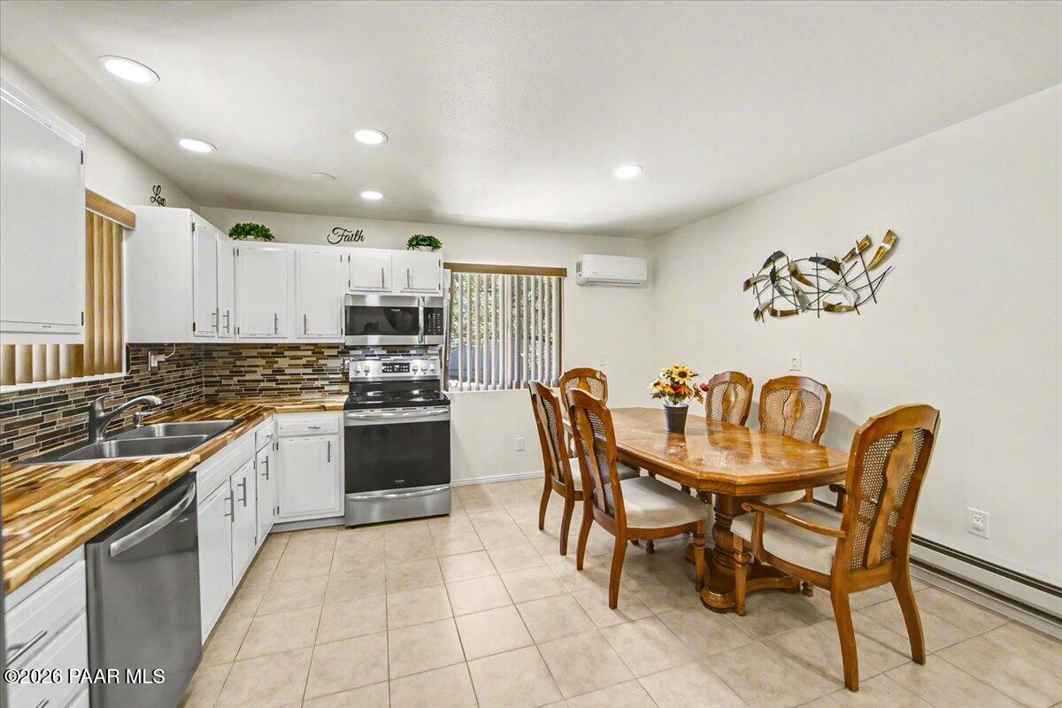 2182 West Mountain Laurel Road Prescott, AZ 86303 - Photo 6 of 25 Kitchen _ Dining