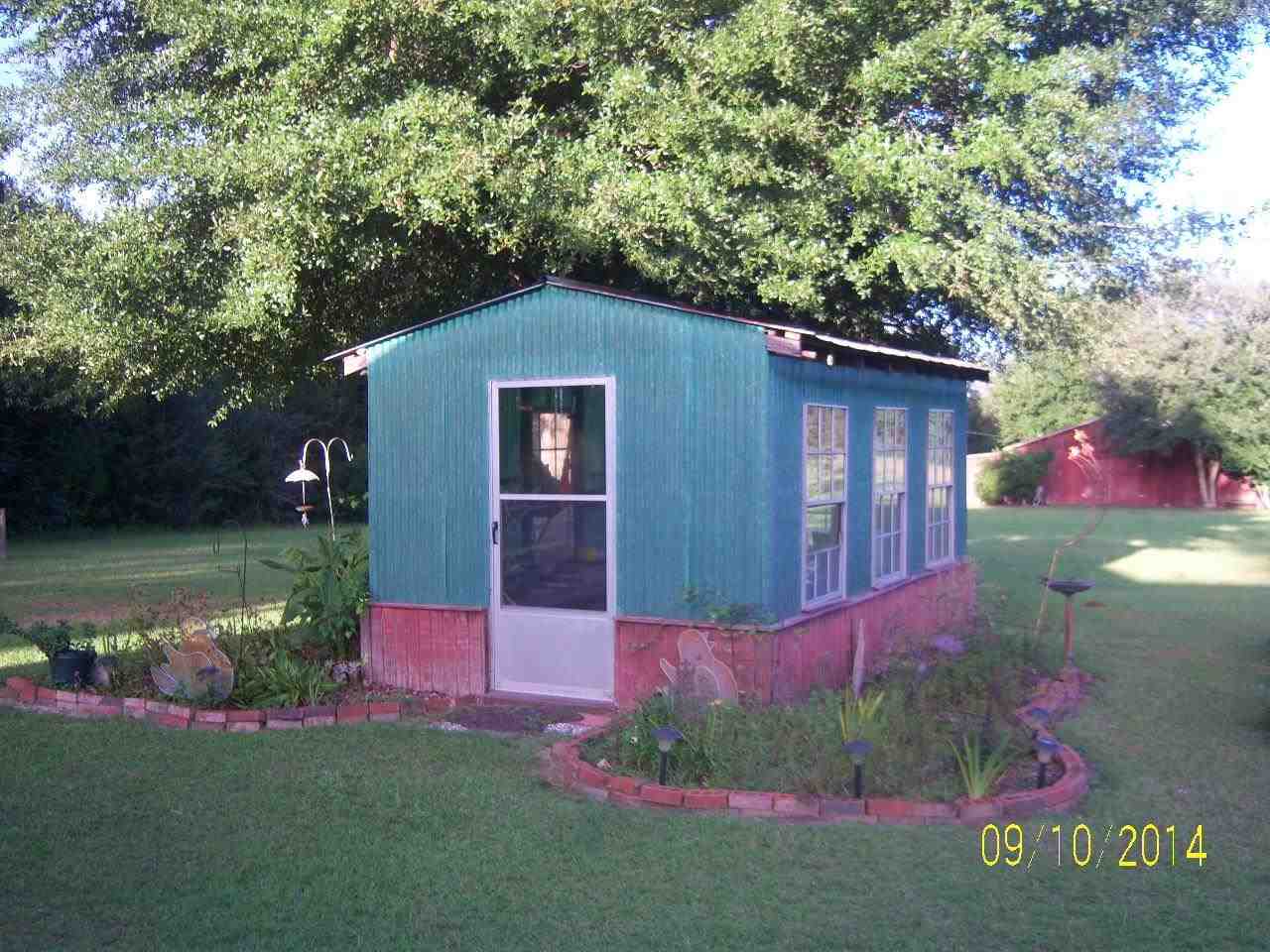 6938 East Gate Road Milton, FL 32570 - Photo 24 of 43 Green House