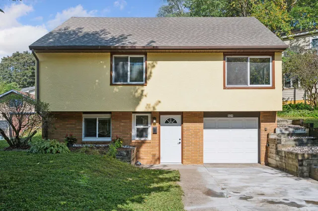 $280,000 | 604 Gotzian Street, St. Paul, MN 55106