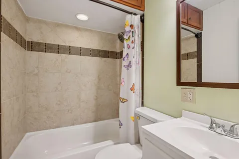 $275,000 | 604 Gotzian Street, St. Paul, MN 55106