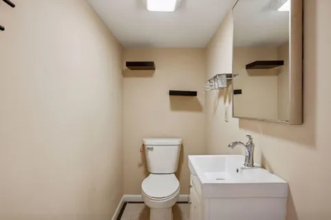 $275,000 | 604 Gotzian Street, St. Paul, MN 55106