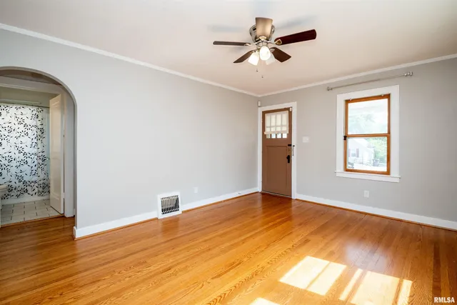 $130,000 | 3121 North Isabell Avenue, Peoria, IL 61604