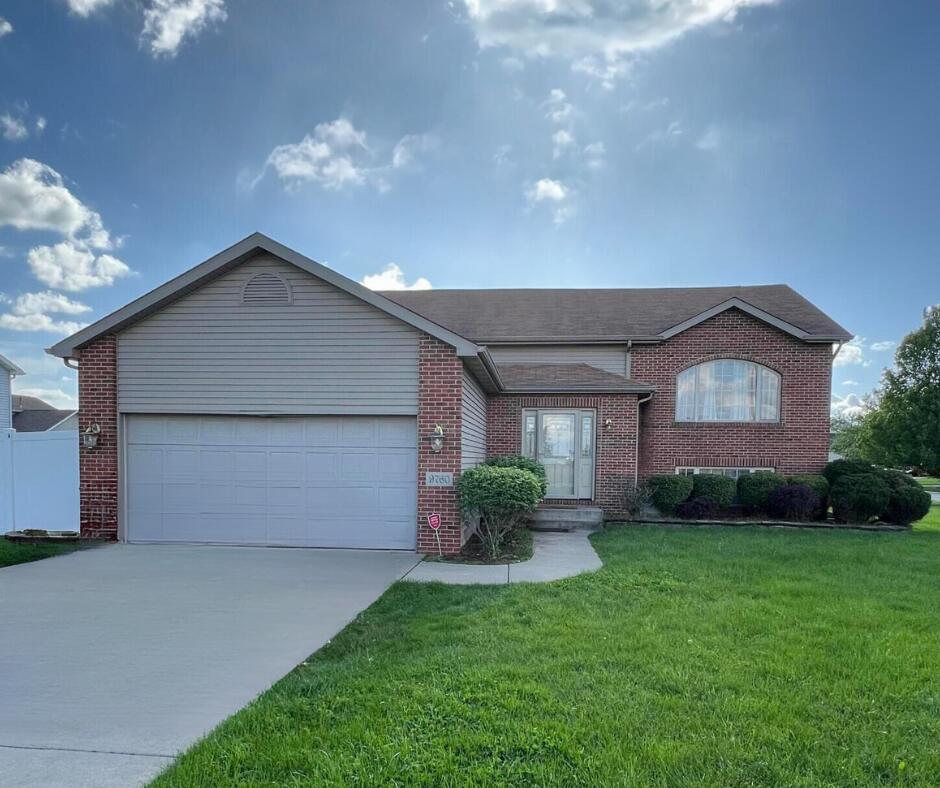 9760 Madison Street Crown Point, IN 46307 - Photo 1 of 23 940x788