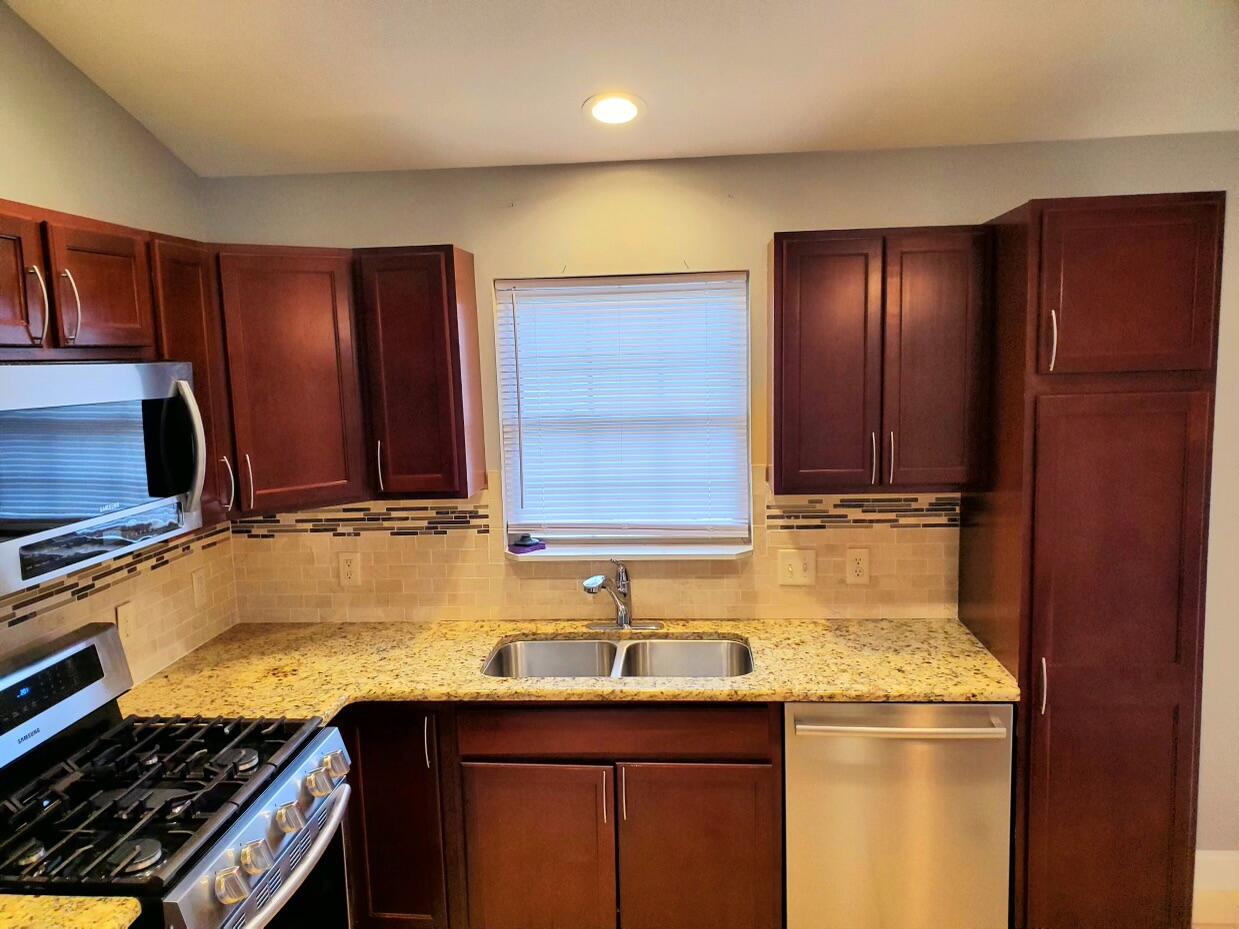 9760 Madison Street Crown Point, IN 46307 - Photo 4 of 23 1239x929
