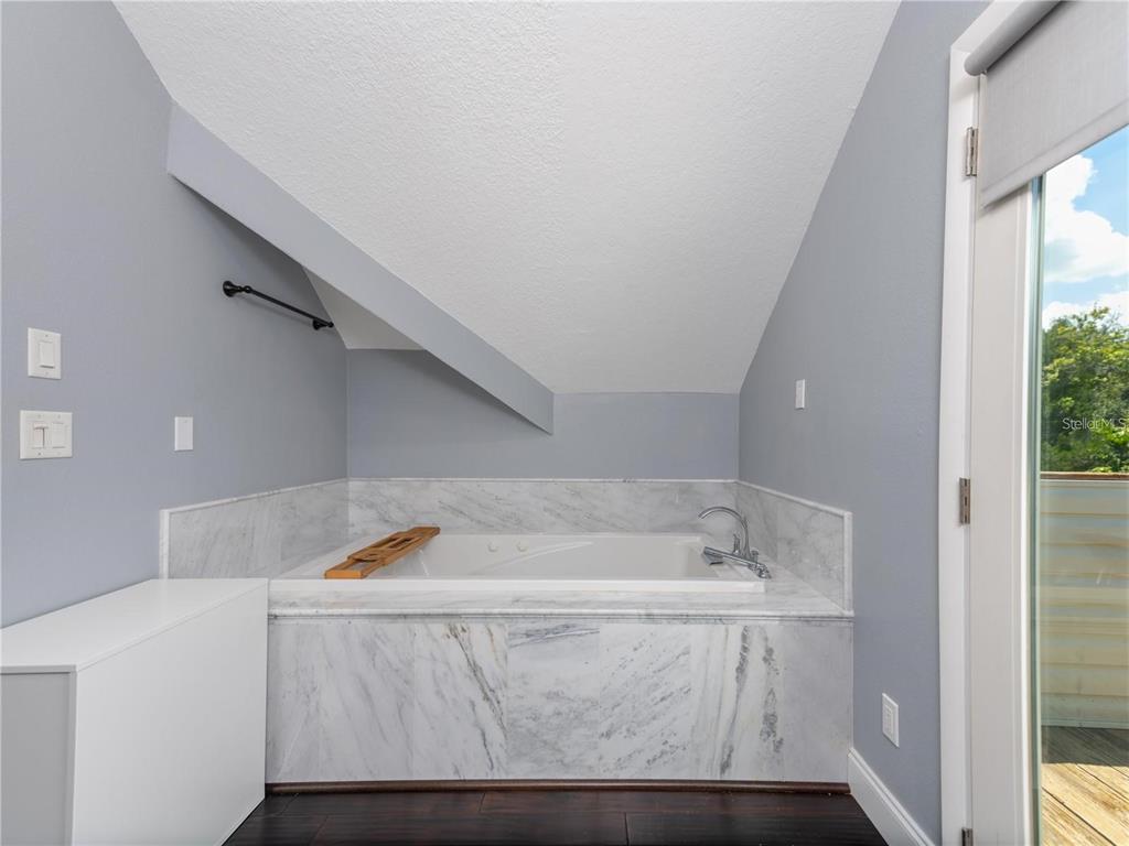 1153 Tookes Road Tarpon Springs, FL 34689 - Photo 15 of 44