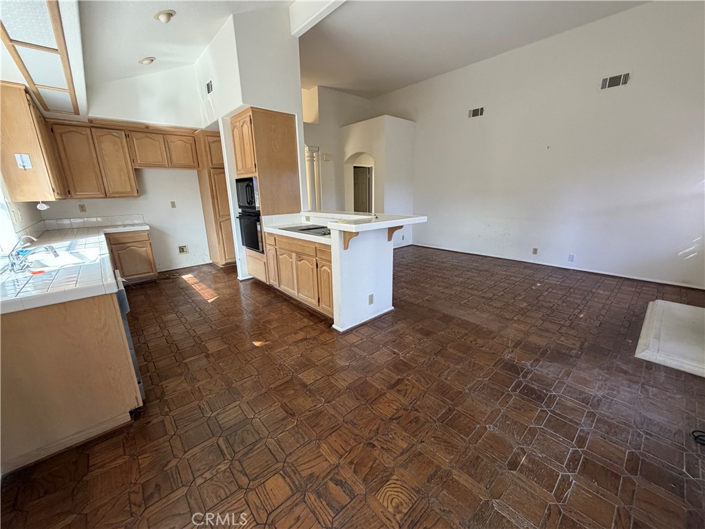 430 Fresh Meadows Road Simi Valley, CA 93065 - Photo 4 of 6