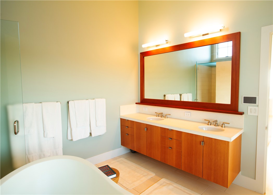 1062 Dunn Town Road Block Island, RI 02807 - Photo 30 of 46 Primary bath vanity