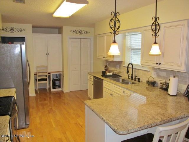 9762 Old Plank Road Jacksonville, FL 32220 - Photo 4 of 14 KITCHEN