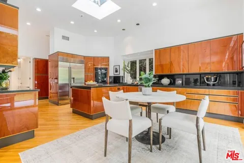 $4,250,000 | 816 North Kenter Avenue, Los Angeles, CA 90049