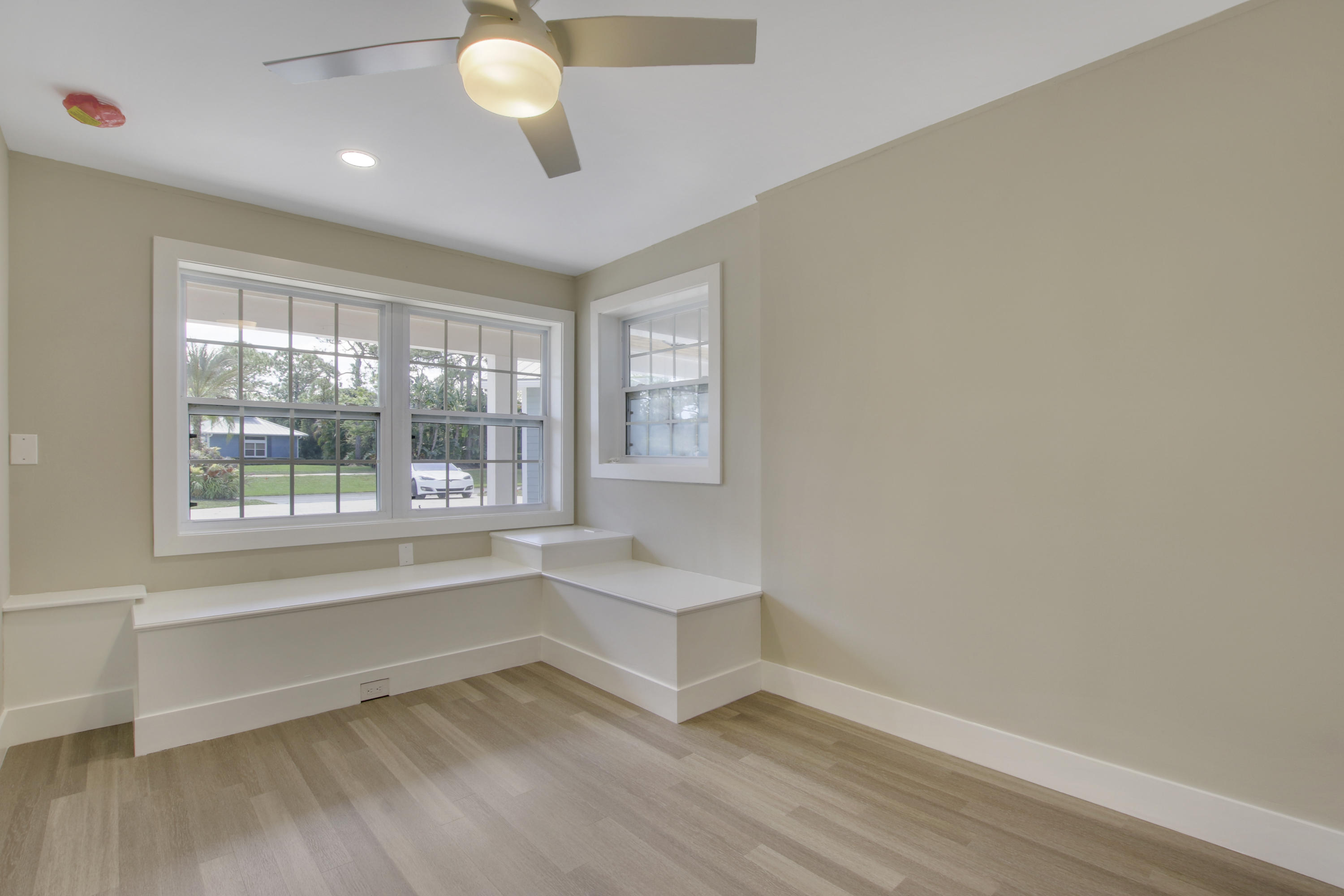 7947 Southeast Peach Way Jupiter, FL 33458 - Photo 26 of 30 Office