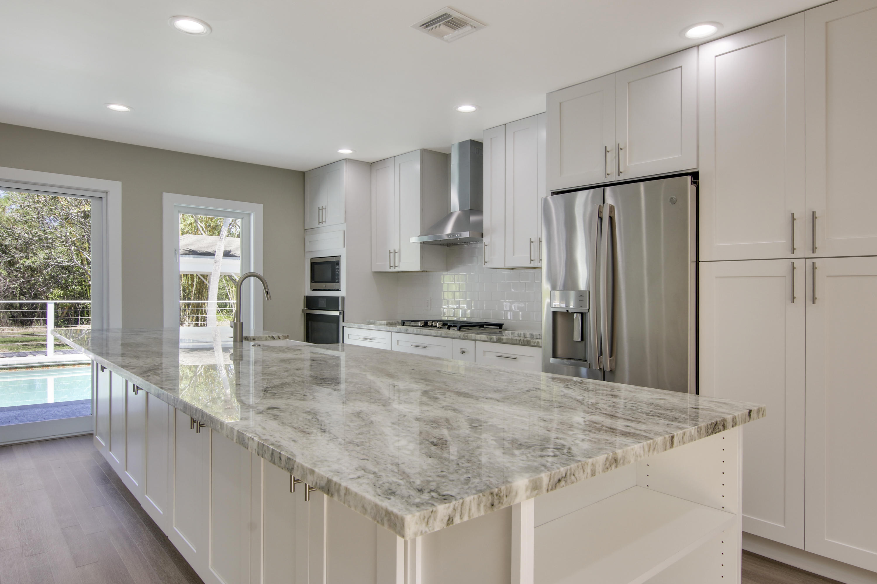 7947 Southeast Peach Way Jupiter, FL 33458 - Photo 5 of 30 KItchen 2