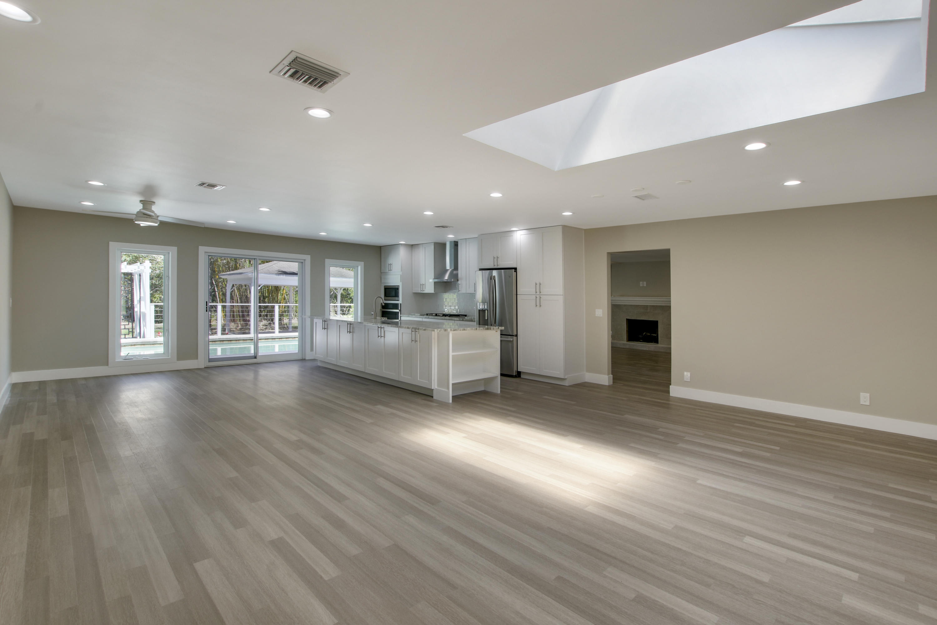7947 Southeast Peach Way Jupiter, FL 33458 - Photo 6 of 30 Open Concept Kitchen/Dining