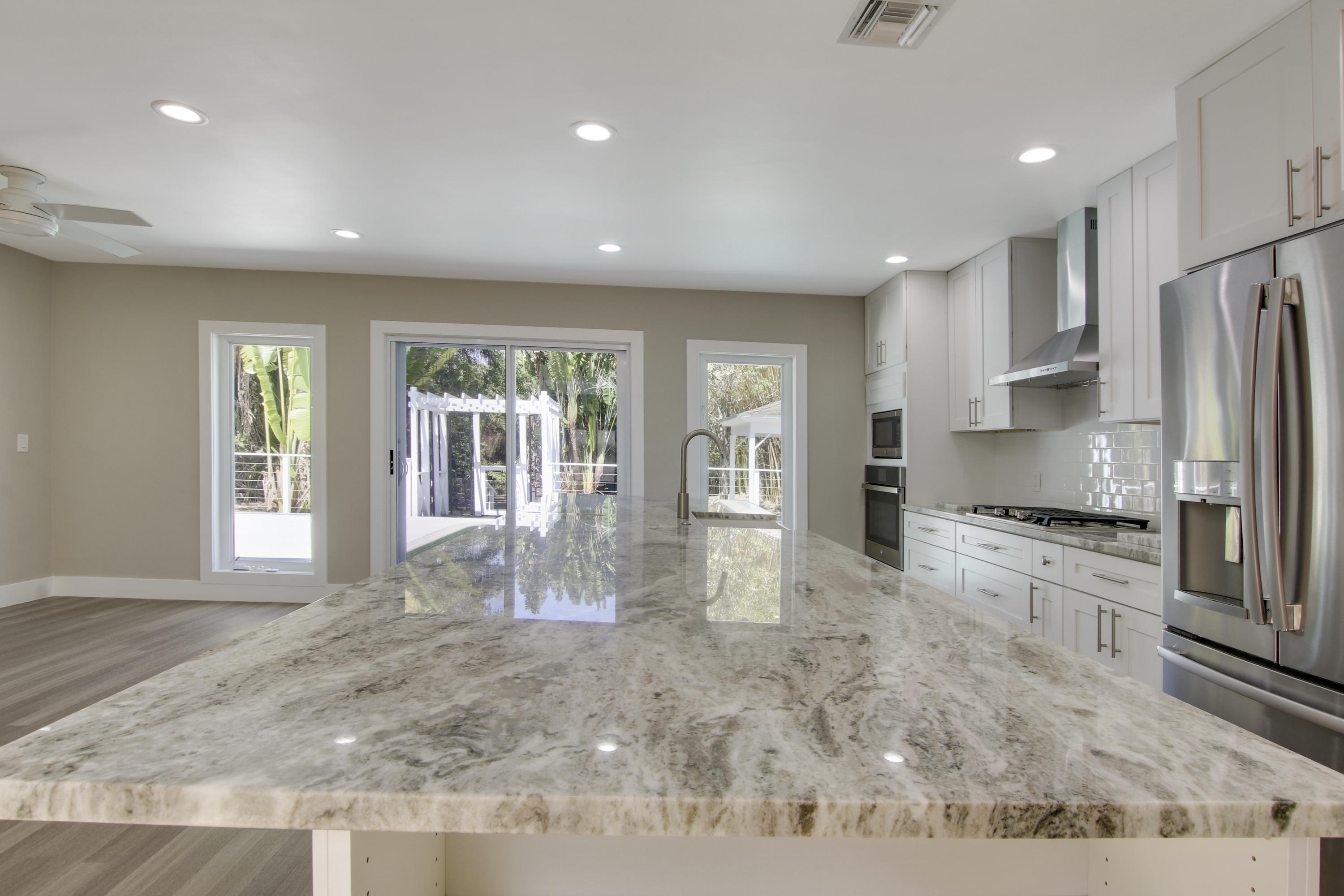7947 Southeast Peach Way Jupiter, FL 33458 - Photo 7 of 30 Kitchen 3
