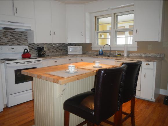 2878 Vermont Rte 100 Wardsboro, VT 05355 - Photo 8 of 25