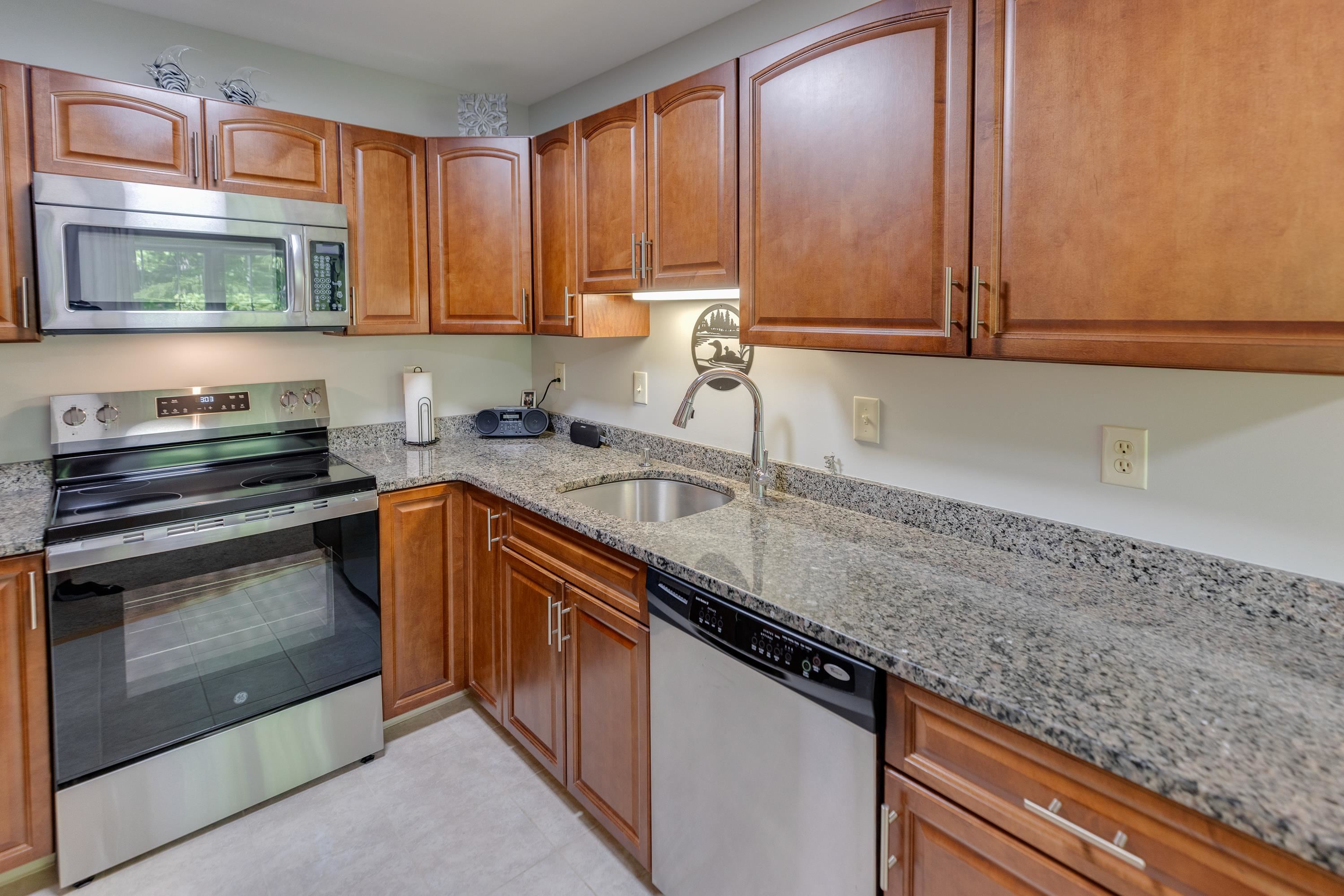 23 Falls Road, Unit 1 Thornton, NH 03285 - Photo 5 of 50