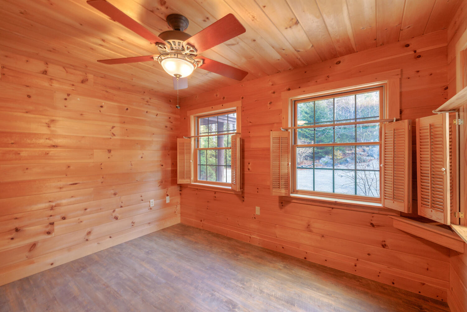 1700 Tremont Road Seal Cove, ME 04674 - Photo 19 of 86 INT. GUEST ROOM (3)