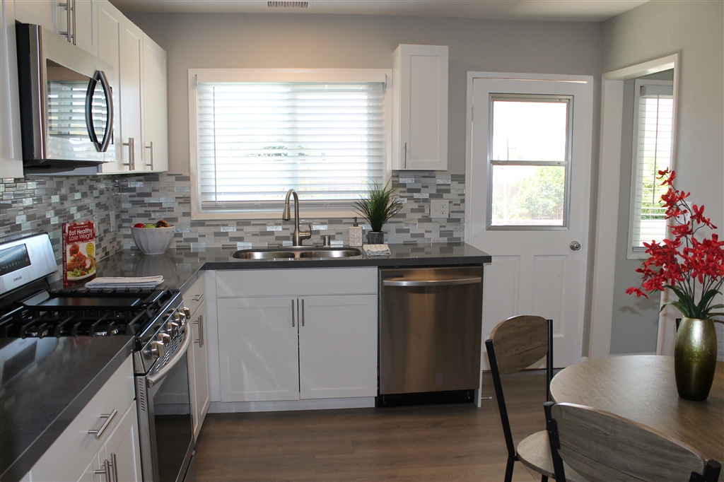 9233 Dunbarton Road Santee, CA 92071 - Photo 5 of 15