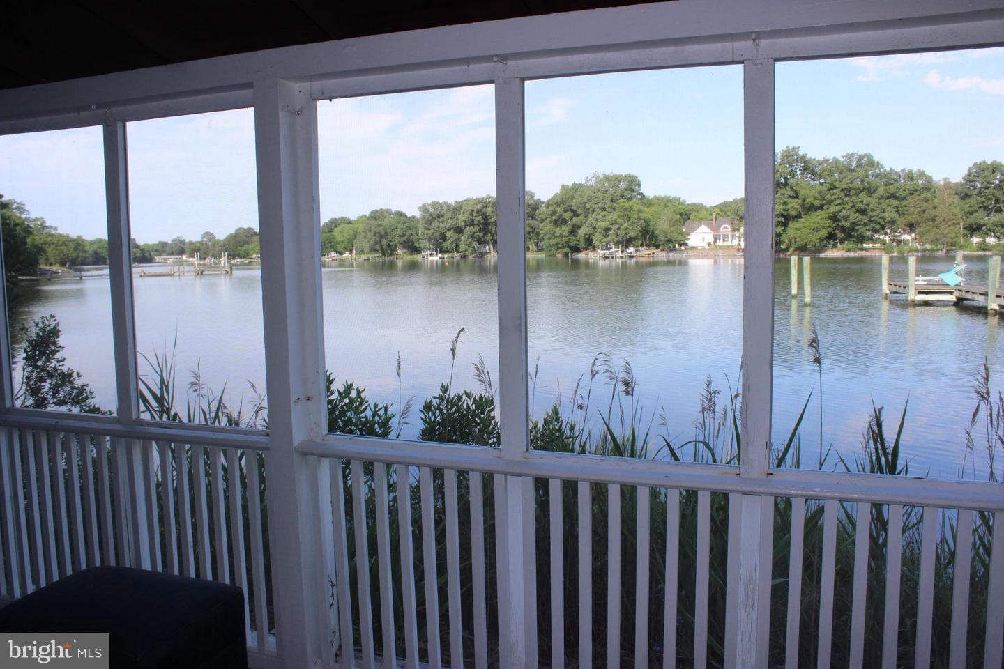 26259 St Michaels Road Easton, MD 21601 - Photo 10 of 30 Dockhouse Screened Porch