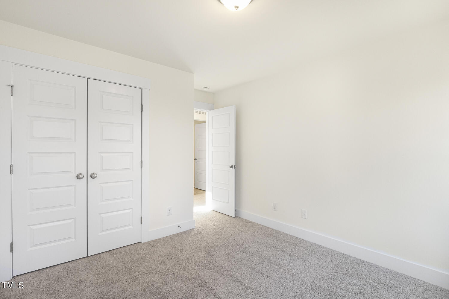 82 Gander Drive Benson, NC 27504 - Photo 19 of 33 a view of an empty room