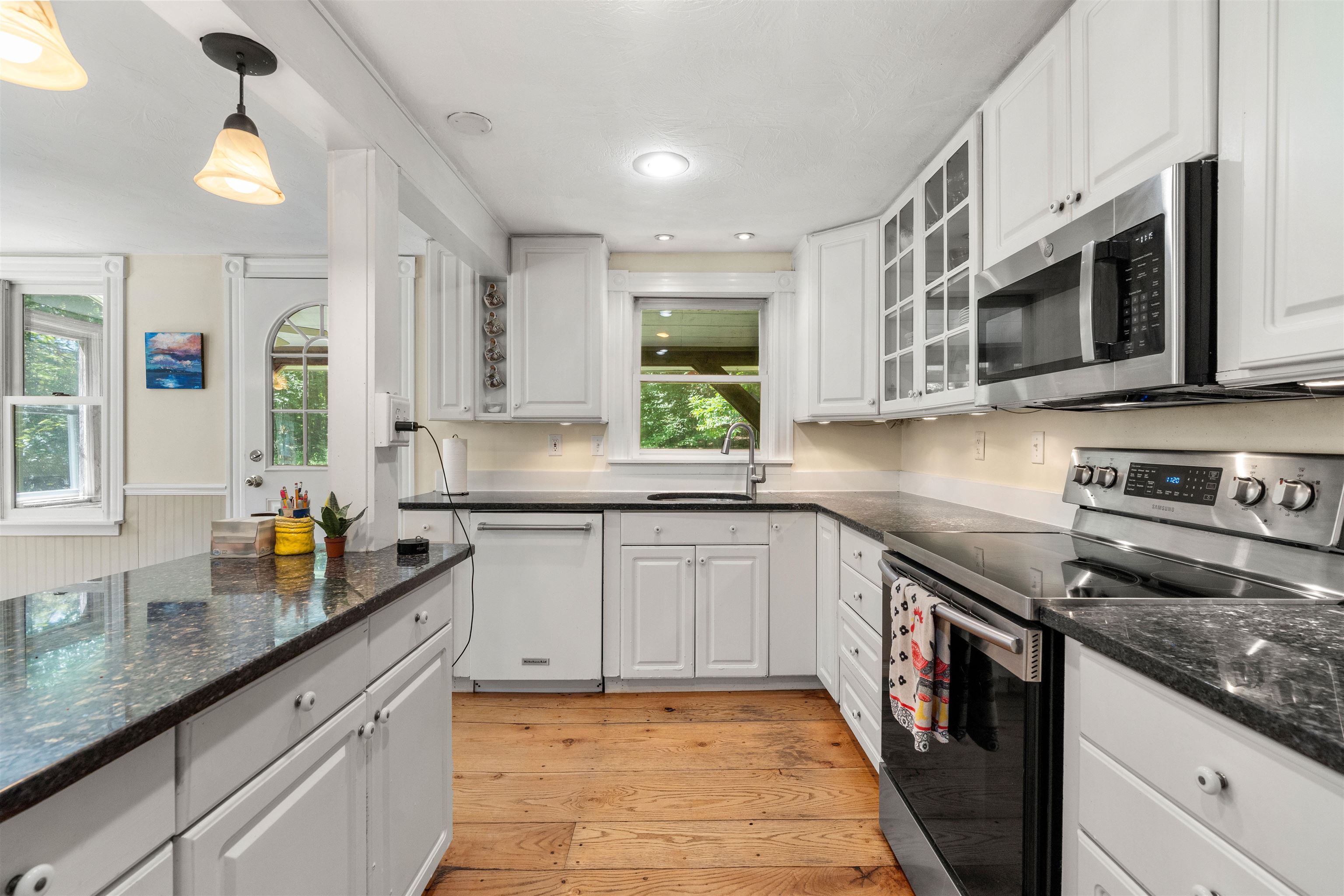 1811 Hopkinton Road Hopkinton, NH 03229 - Photo 6 of 53