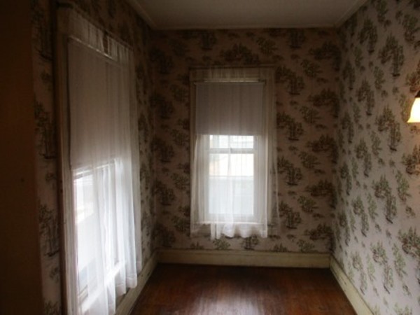 123 Thompson Street Springfield, MA 01109 - Photo 16 of 22