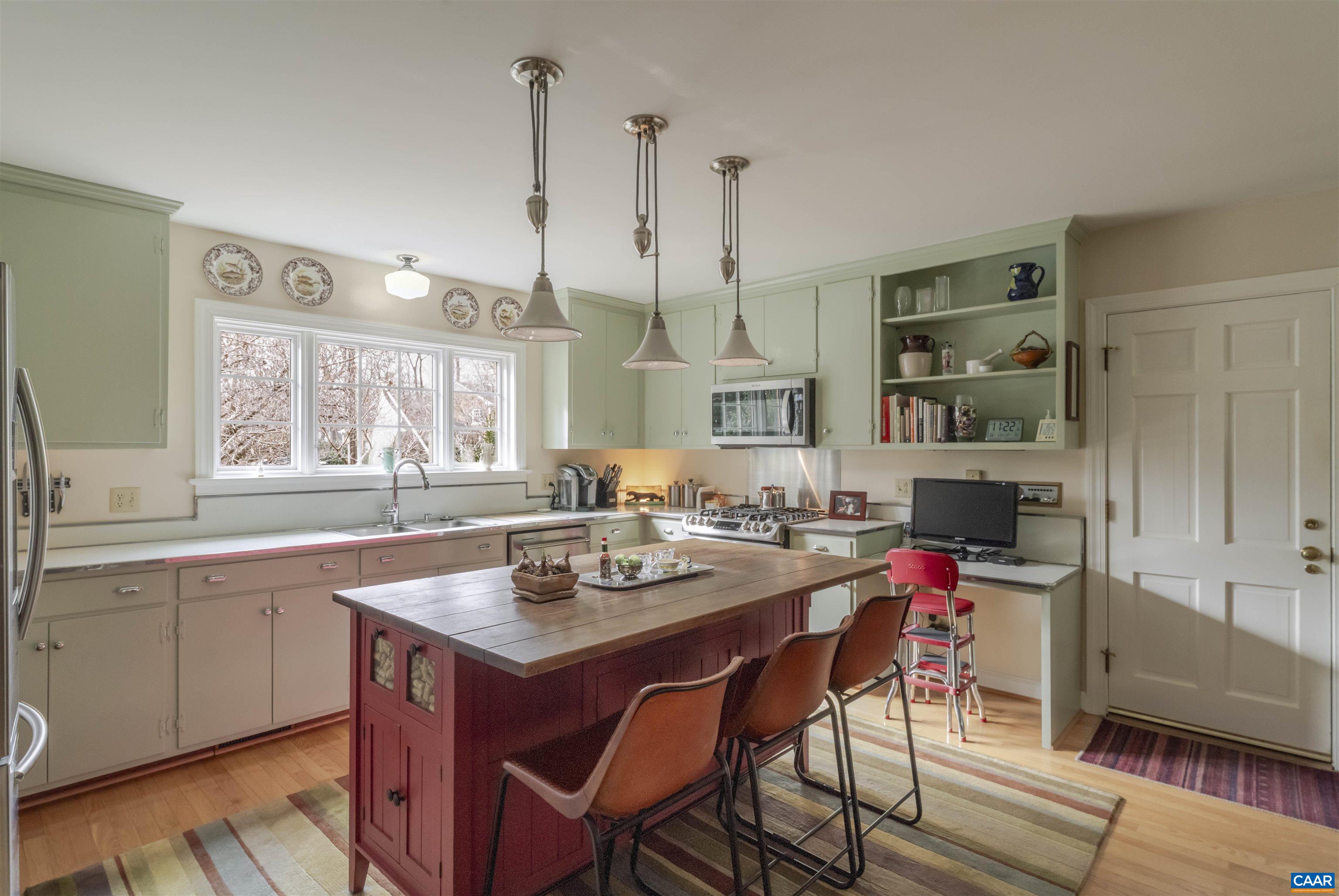 1413 Foxbrook Lane Charlottesville, VA 22901 - Photo 7 of 59