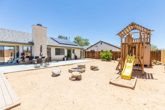 1221 Ann Court Ridgecrest, CA 93555 - Photo 27 of 29 Gallery Image 27