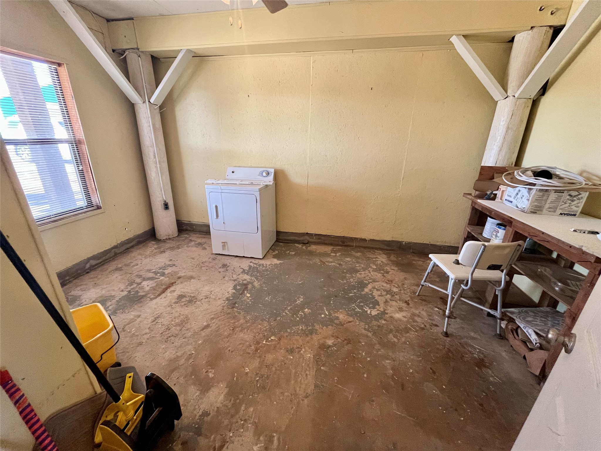 318 Marine Way Freeport, TX 77541 - Photo 20 of 20 a view of a room with gym equipment