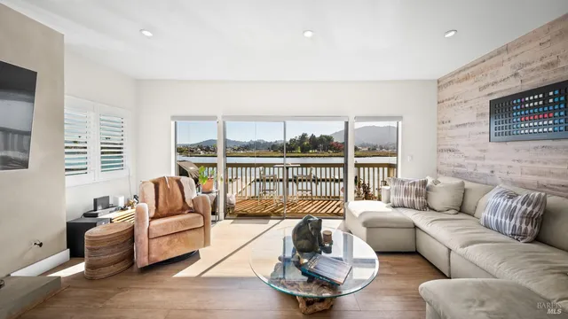 $1,595,000 | 535 South Eliseo Drive, Greenbrae, CA 94904