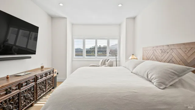 $1,595,000 | 535 South Eliseo Drive, Greenbrae, CA 94904