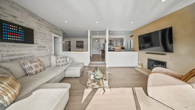 $1,595,000 | 535 South Eliseo Drive, Greenbrae, CA 94904